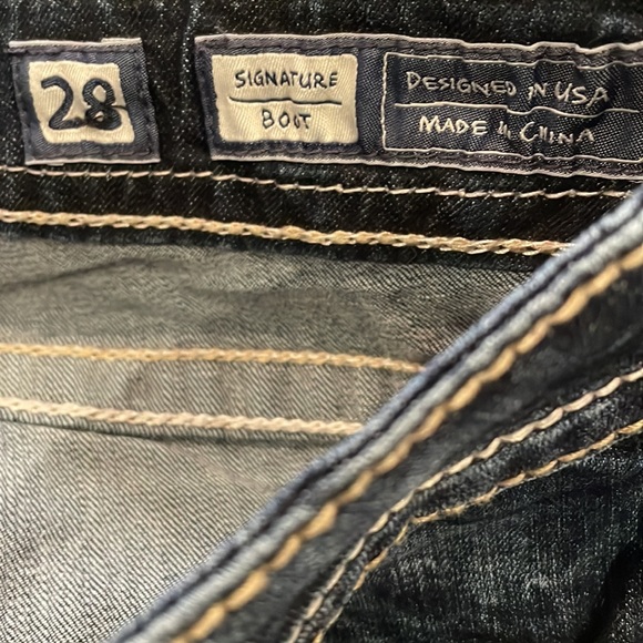 Miss me size 28 boot cut dark wash - Picture 10 of 11